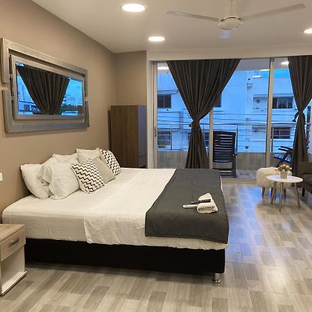 Aparta Estudio En El Edificio Bahia 79 Apartasuites Cartagena Luaran gambar